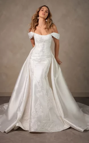 Essense of Australia D4493 | Trouwjurk met Afneembare Overskirt
