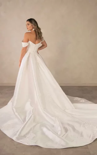 Essense of Australia D4493 | Trouwjurk met Afneembare Overskirt