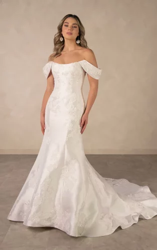 Essense of Australia D4493 | Trouwjurk met Afneembare Overskirt