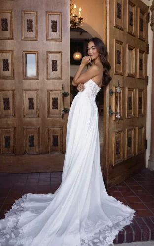 Essense of Australia D4504+ | Strapless A-lijn Trouwjurk in Crêpe