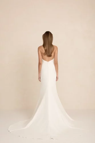 MWL Bride Palmer Crepe | Minimalistische Halter Trouwjurk met Lage Rug