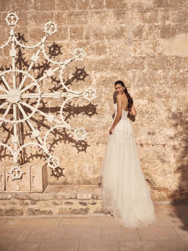 Modeca Mairen | Strapless A-lijn trouwjurk | Look of Love Bridal Boutique