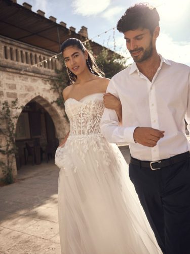 Modeca Mairen | Strapless A-lijn trouwjurk | Look of Love Bridal Boutique