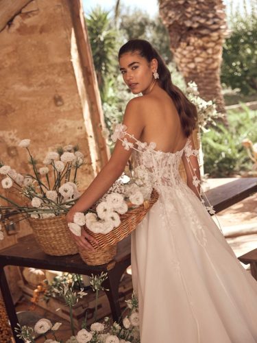 Modeca Mavisse | Romantische A-lijn trouwjurk | Look of Love Bridal Boutique