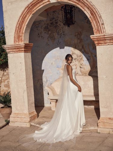 Modeca Milora | Elegante A-lijn trouwjurk met halter | Look of Love Bridal Boutique