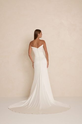 MWL Bride Brooks trouwjurk met aansluitend silhouet, moderne lijnen en elegante afwerking