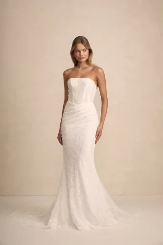 MWL Bride Haven trouwjurk van beaded Chantilly kant met eyelash details en elegante rug