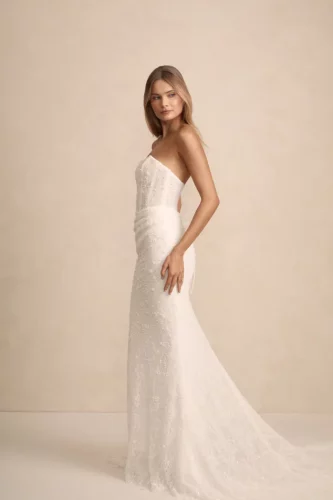 MWL Bride Haven trouwjurk van beaded Chantilly kant met eyelash details en elegante rug