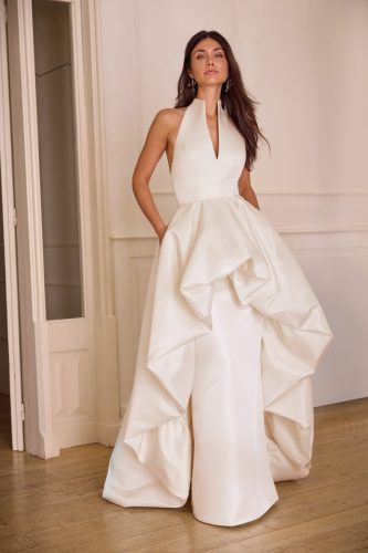 Jesús Peiró 2700 halter trouwjurk met statement overskirt
