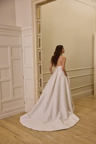 Jesús Peiró 2756 | Strapless Trouwjurk met Split